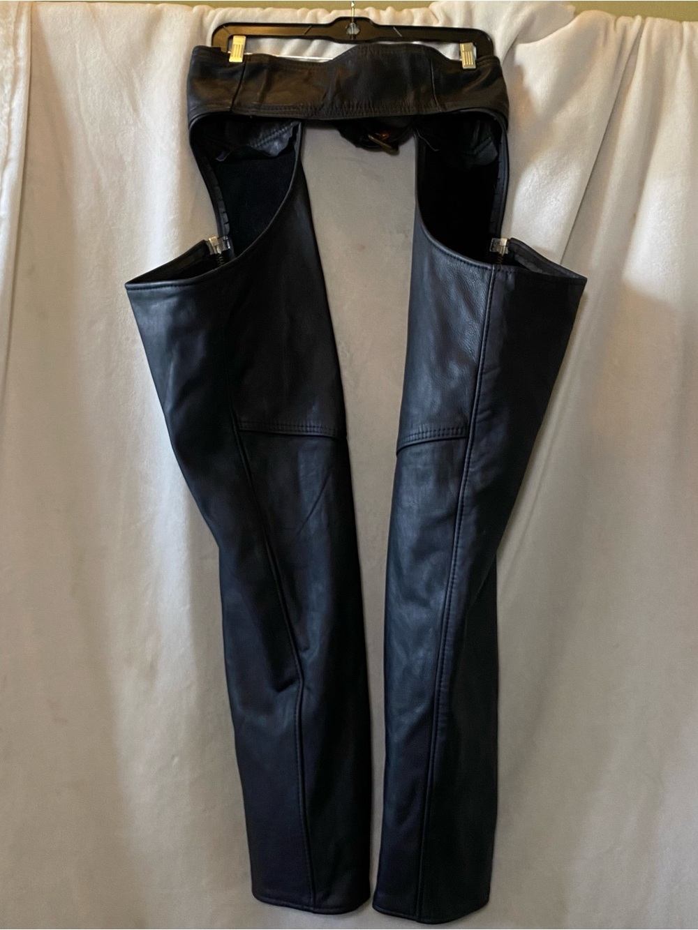 Black Leather High-Waist Chaps Pants with Full-Length Zippers - Picture 6 of 8